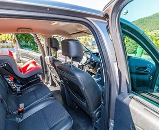 Diesel 1.5L engine of Renault Grand Scenic 2015 for rental in Budva.