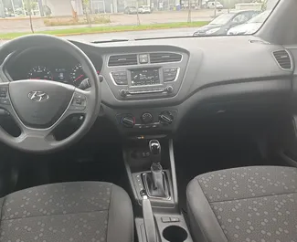 Autohuur Hyundai i20 2019 in in Griekenland, met Benzine brandstof en 100 pk ➤ Vanaf 30 EUR per dag.