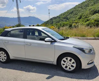 Mietwagen Hyundai i20 2015 in Montenegro, mit Benzin-Kraftstoff und 74 PS ➤ Ab 35 EUR pro Tag.