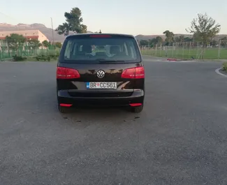Diesel 2.0L engine of Volkswagen Touran 2015 for rental in Bar.