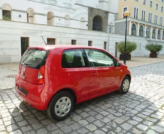 Pronájem auta SEAT Mii #2284 s převodovkou Manuální v Praze, vybavené motorem 1,0L ➤ Od Vadim v Česku.
