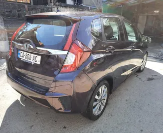 Mietwagen Honda Fit 2016 in Georgien, mit Benzin-Kraftstoff und 117 PS ➤ Ab 95 GEL pro Tag.