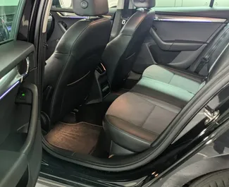 Auto rentimine Skoda Octavia Combi #4177 Automaatne Prahas, varustatud 1,6L mootoriga ➤ Andreylt Tšehhi Vabariigis.