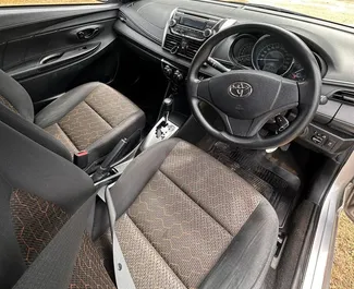 Noleggio Toyota Vios. Auto Economica, Comfort per il noleggio in Thailandia ✓ Cauzione di Deposito di 2000 THB ✓ Opzioni assicurative RCT, CDW, SCDW.