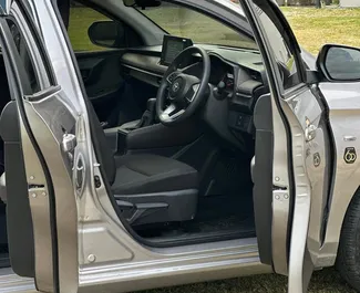 Noleggio Toyota Yaris Ativ. Auto Economica, Comfort per il noleggio in Thailandia ✓ Cauzione di Deposito di 2000 THB ✓ Opzioni assicurative RCT, CDW, SCDW.