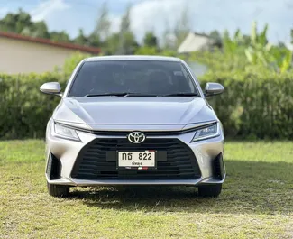 Noleggio auto Toyota Yaris Ativ 2022 in Thailandia, con carburante Benzina e  cavalli di potenza ➤ A partire da 1500 THB al giorno.