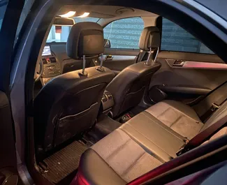 Prenajmite si Mercedes-Benz C220 v Durres Albánsko