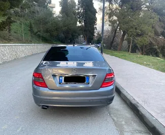 Motor Diesel 2,2L Mercedes-Benz C220 2011 na prenájom v v meste Durres.