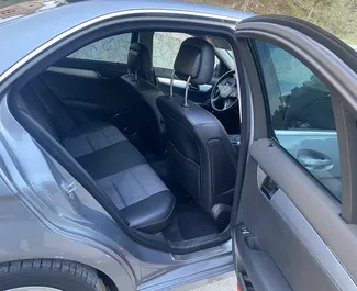 Prenajmite si Mercedes-Benz C220 v Durres Albánsko