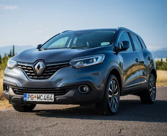 Přední pohled na pronájem Renault Kadjar v Podgorici, Černá Hora ✓ Auto č. 10553. ✓ Převodovka Manuální TM ✓ Recenze 0.