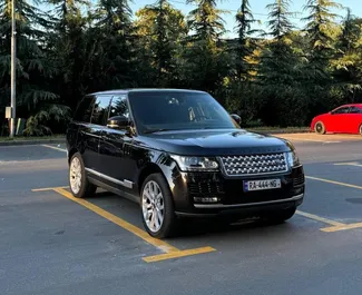 Vooraanzicht van een huurauto Land Rover Range Rover in Tbilisi, Georgië ✓ Auto #10795. ✓ Transmissie Automatisch TM ✓ 1 beoordelingen.