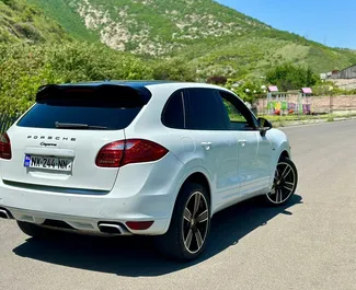 Autohuur Porsche Cayenne Turbo #11005 Automatisch in Tbilisi, uitgerust met 3,0L motor ➤ Van Roman in Georgië.