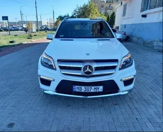 Autohuur Mercedes-Benz GL-Class 2017 in in Georgië, met Diesel brandstof en 258 pk ➤ Vanaf 237 GEL per dag.