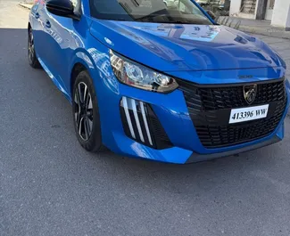 Peugeot 208 2024 araç kiralama Fas'ta, ✓ Dizel yakıt ve 95 beygir gücü özellikleriyle ➤ Günde başlayan fiyatlarla 25 USD.
