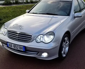 Wypożyczalnia Mercedes-Benz C200 na lotnisku w Tiranie, Albania ✓ Nr 11149. ✓ Skrzynia Automatyczna ✓ Opinii: 0.