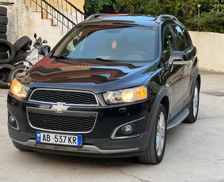 Wypożyczalnia Chevrolet Captiva na lotnisku w Tiranie, Albania ✓ Nr 11151. ✓ Skrzynia Automatyczna ✓ Opinii: 0.