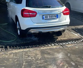 Wynajmij Mercedes-Benz GLA-Class 2018 w Albanii. Paliwo: Diesel. Moc: 150 KM ➤ Koszt od 45 EUR za dobę.