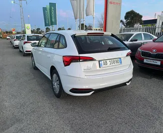 Орендуйте Skoda Scala 2024 в Албанії. Паливо: Бензин. Потужність:  к.с. ➤ Вартість від 36 EUR за добу.