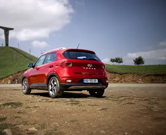 Benzīns 1,6L dzinējs Hyundai Venue 2023 nomai Tbilisi.