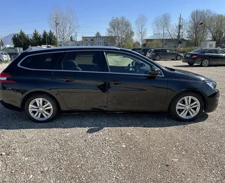 Peugeot 308 SW 2015 automobilio nuoma Albanijoje, savybės ✓ Dyzelinas degalai ir  arklio galios ➤ Nuo 15 EUR per dieną.