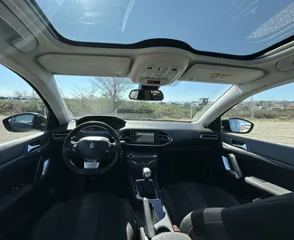 Dyzelinas 1,6L variklis Peugeot 308 SW 2015 nuomai Tiranos oro uoste.