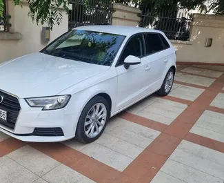 Vooraanzicht van een huurauto Audi A3 in Budva, Montenegro ✓ Auto #12977. ✓ Transmissie Automatisch TM ✓ 2 beoordelingen.