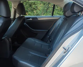 Motor Diesel 2,0L Volkswagen Jetta 2015 na prenájom v v meste Durres.