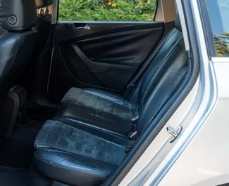 Prenájom Volkswagen Passat Variant. Auto typu Komfort na prenájom v v Albánsku ✓ Bez zálohy ✓ Možnosti poistenia: TPL.