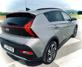 Verhuur Hyundai Bayon. Economy, Comfort, Crossover Auto te huur in Slovenië ✓ Borg van Borg van 300 EUR ✓ Verzekeringsmogelijkheden TPL, Passagiers, Buitenland, Jonge.
