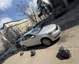 Mietwagen Volkswagen Passat 2011 in Georgien, mit Benzin-Kraftstoff und 210 PS ➤ Ab 109 GEL pro Tag.