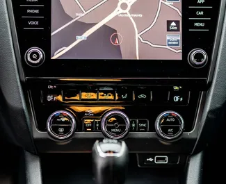 Skoda Octavia Combi – samochód kategorii Komfort na wynajem w Czarnogórze ✓ Depozyt 200 EUR ✓ Ubezpieczenie: OC, CDW, SCDW, FDW, Od Kradzieży, Zagranica, Młody, Bez Depozytu.