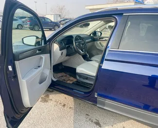 Volkswagen Tiguan 2023 on rentimiseks saadaval Tbilisis, piiranguga piiramatu kilomeetrit.