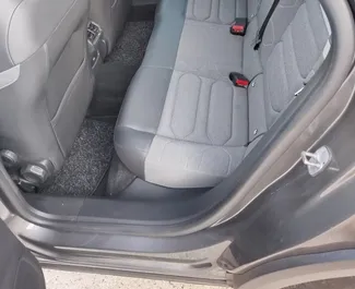 Citroen C4 Cactus 2022 met Vooraandrijving systeem, beschikbaar in Budva.