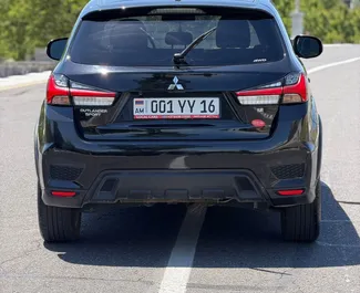 Interieur van Mitsubishi Outlander Sport te huur in Armenië. Een geweldige auto met 5 zitplaatsen en een Automatisch transmissie.